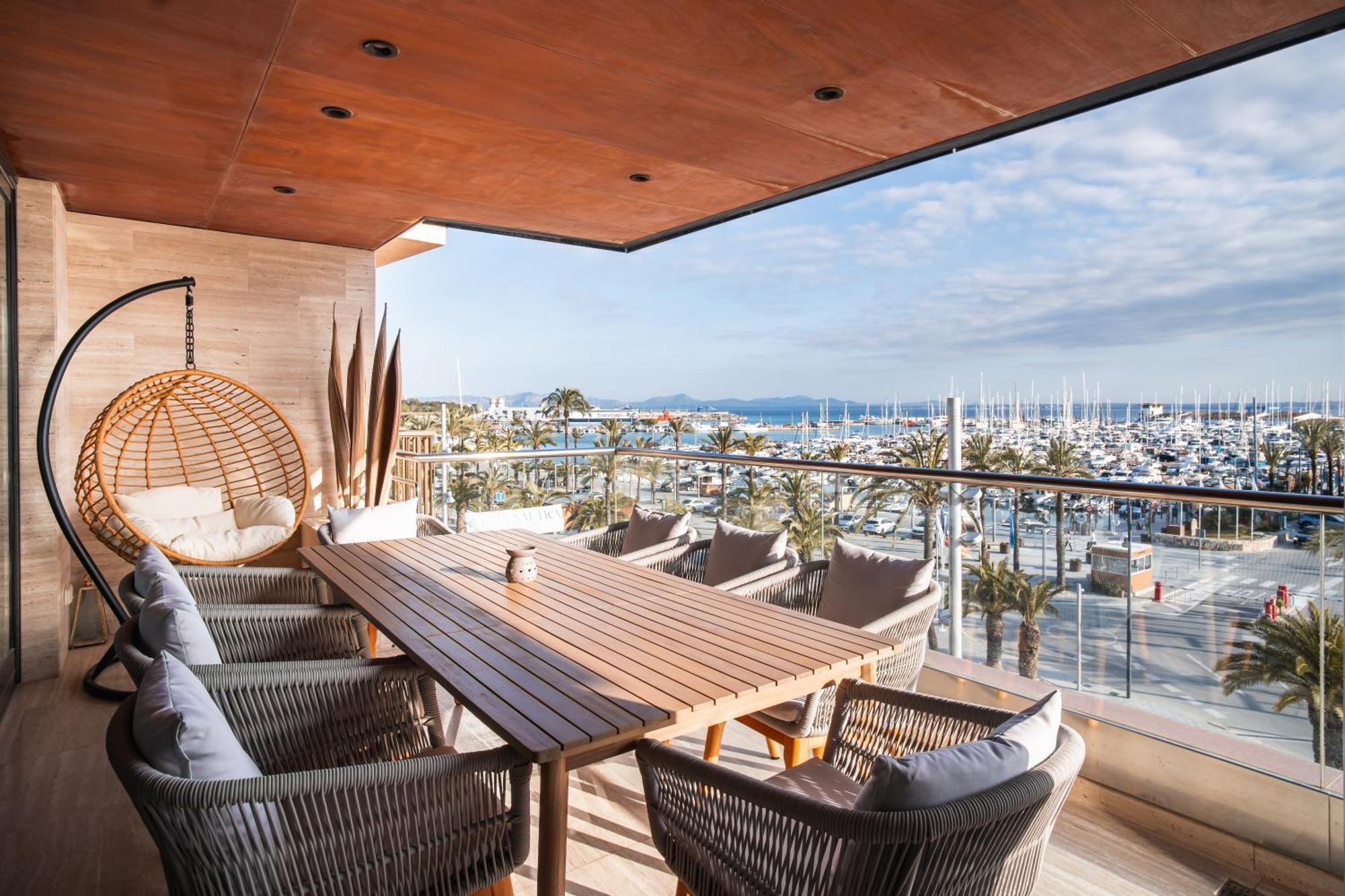 Luxury Sea View Apartment In Puerto De Alcudia ภายนอก รูปภาพ